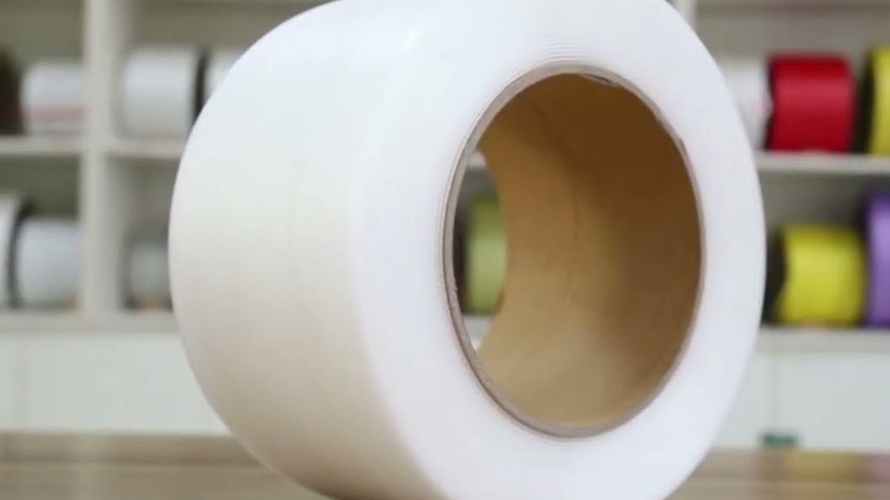 What Factors Should You Consider When Selecting Industrial Packaging Materials?